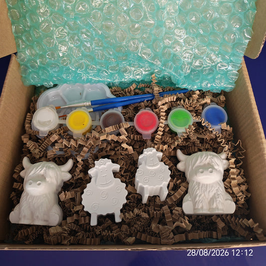 Highland Cows & Sheep Paintable Kit