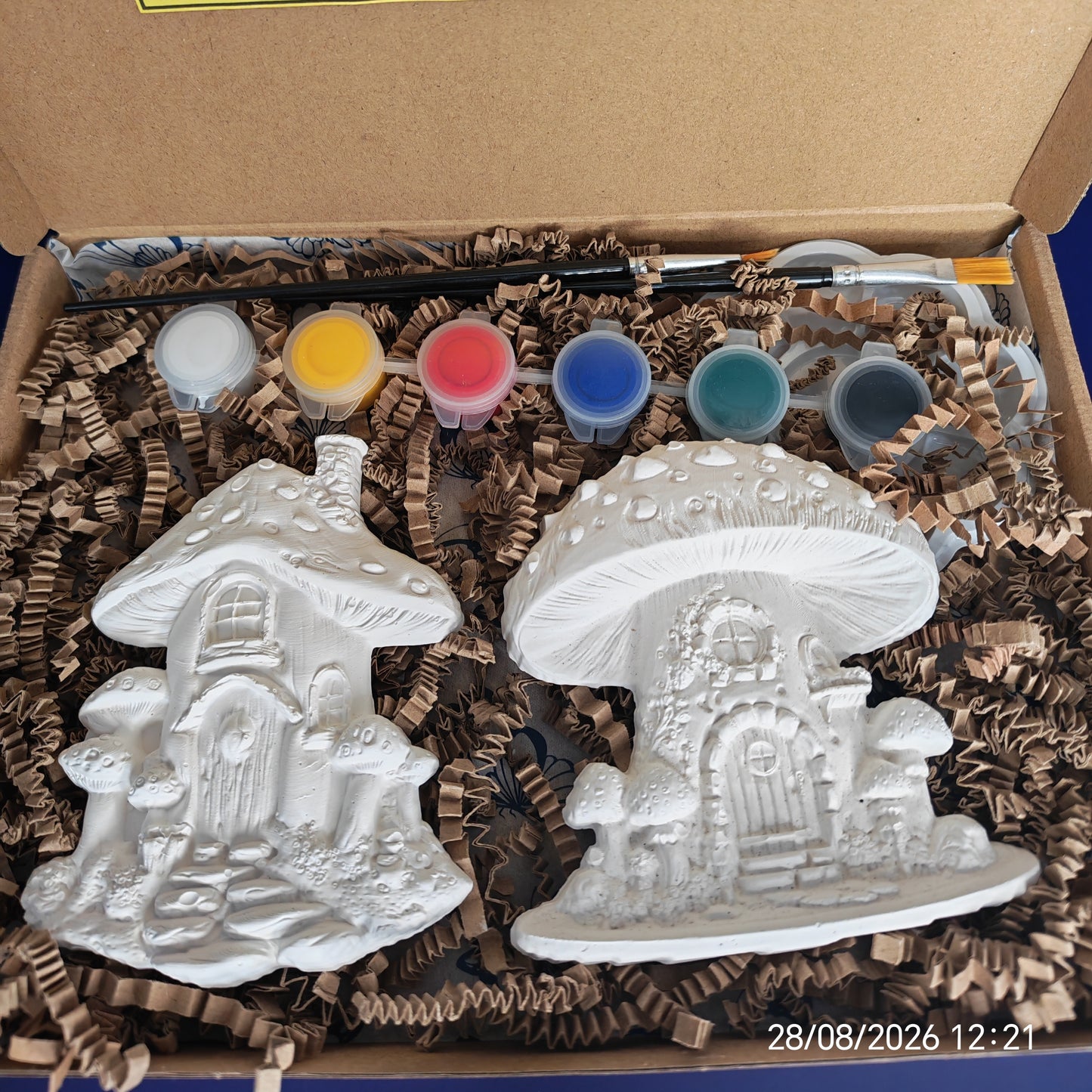 Toadstool Cottages Paintable Kit