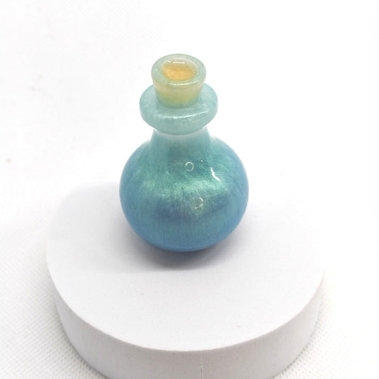 Miniature Bottle in Turquoise Pearl